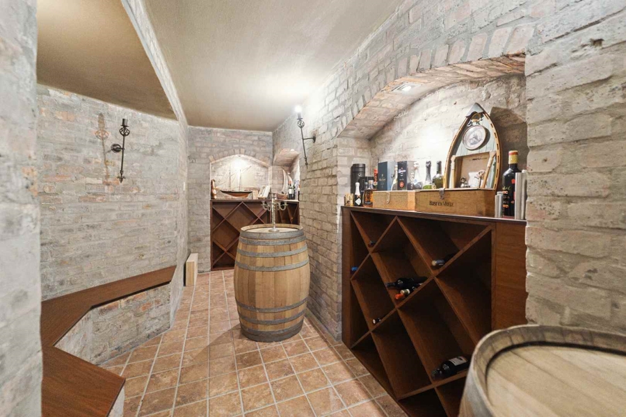 6 Bedroom Property for Sale in Atlantic Beach Golf Estate Western Cape